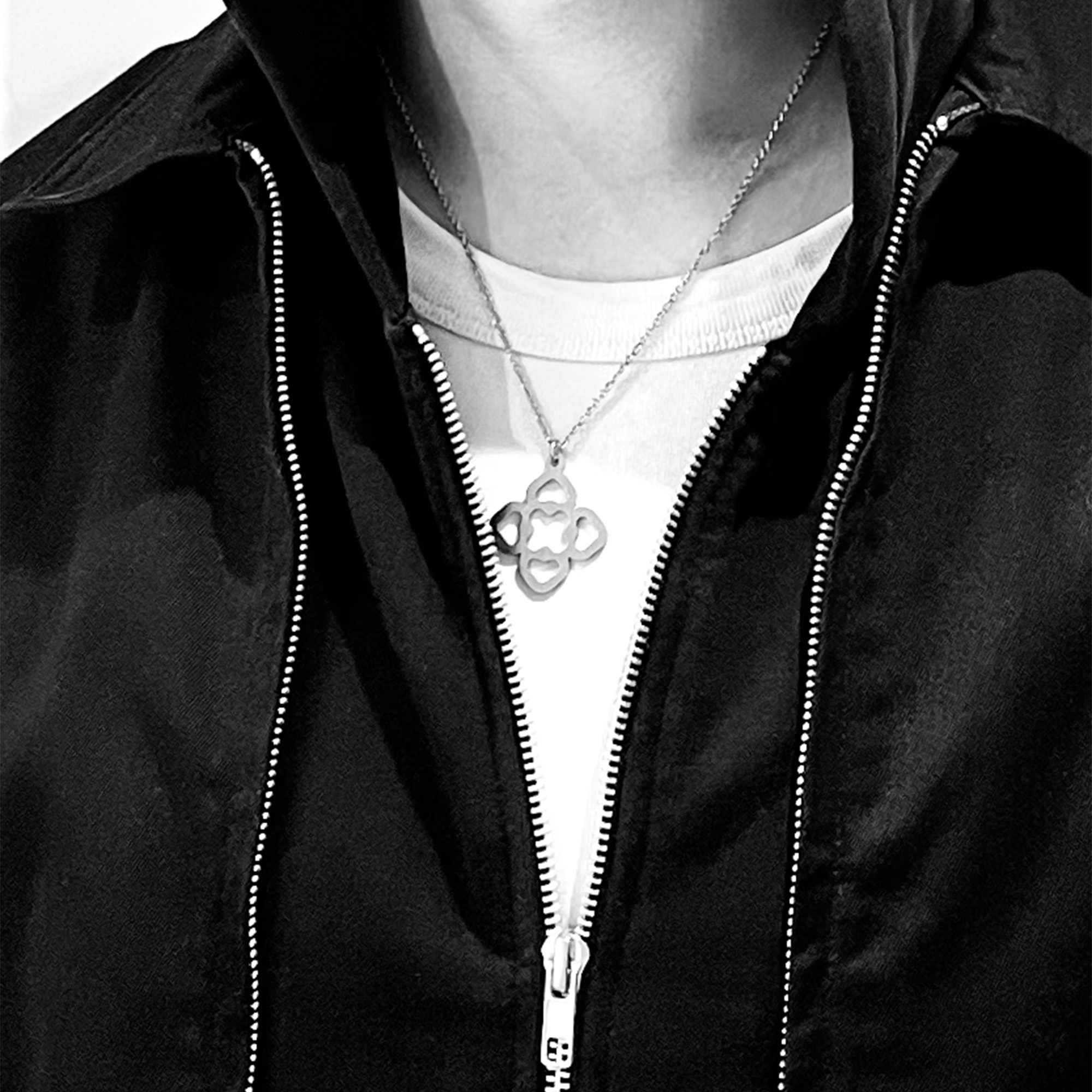 Advance Lab feed — The VX Line pendant is an extension of consciousness. Minimal, precise, and alive, it invites you into a subtle dialogue